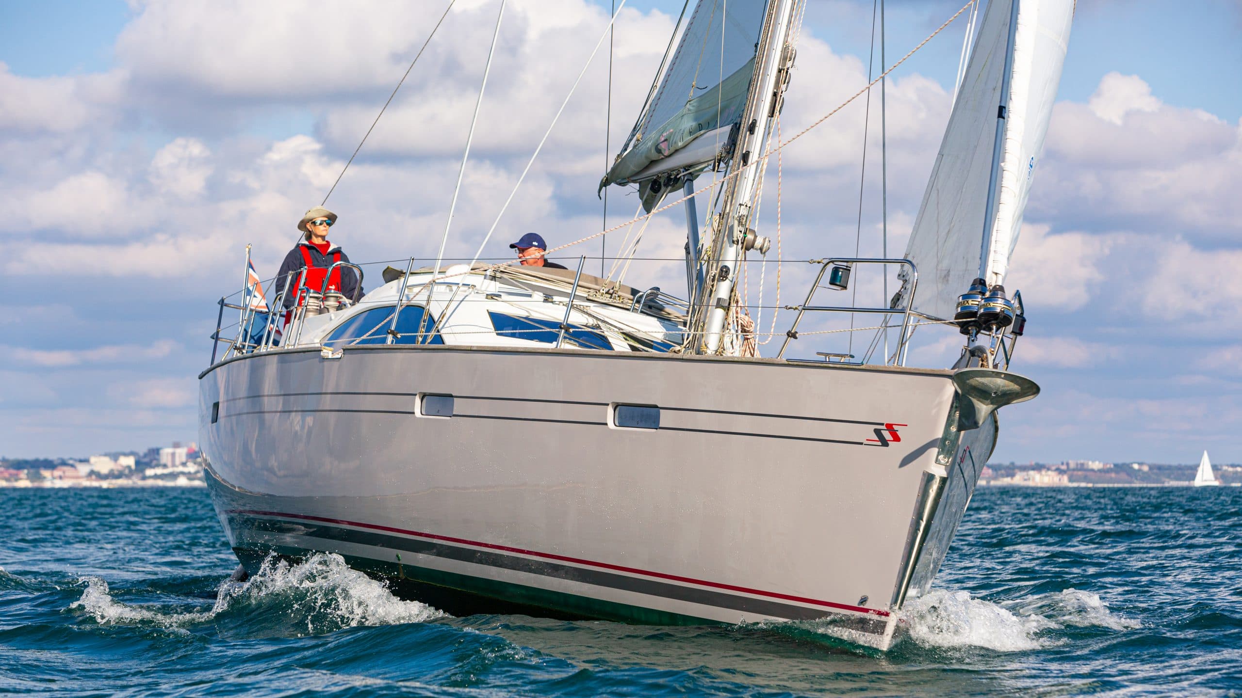 A Southerly 42 cruising yacht under way