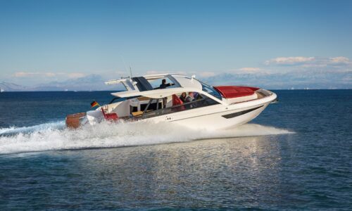 Bavaria Vida 33 Power Yacht