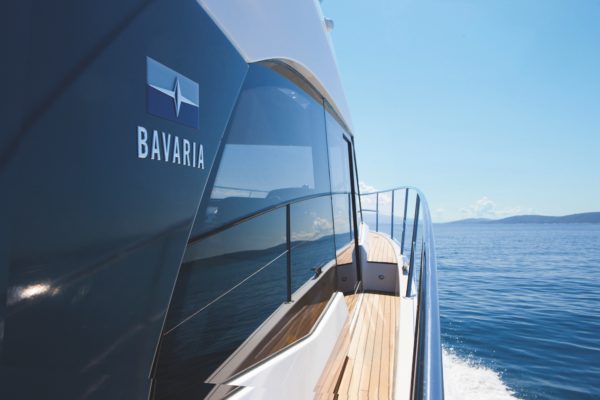 Bavaria R40 Power Yacht