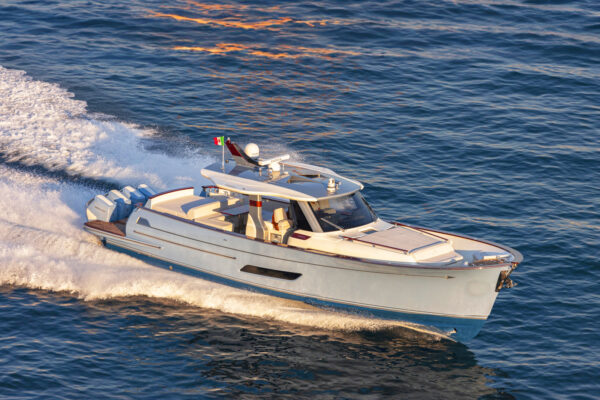Fratelli Lancia Aprea 52 Outboard